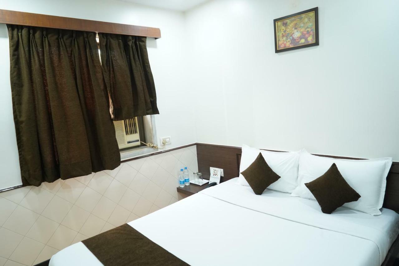 Sharda Residency Hotel Mumbai Exterior photo